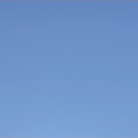 Meet your Posher, Hannia - Picture 1 of 1